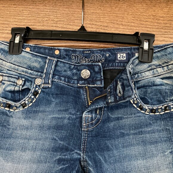Miss Me Jeans, Women's 26 Waist, Easy Boot Cut, Blingy, Excellent Condition - Picture 4 of 6